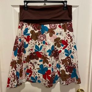 Forever 21 floral pull on skirt